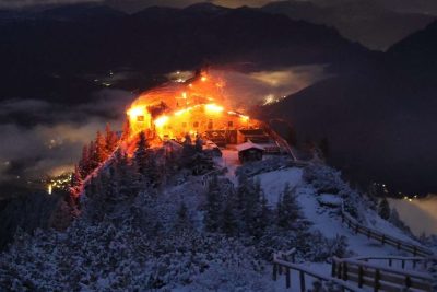 A fire devastates the Eagle’s Nest retreat built for Hitler in Germany. A suspect is detained