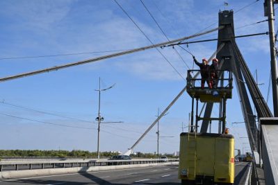 Russia strikes another major bridge in Kyiv as attacks on Ukrainian capital escalate