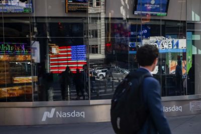 Global chipmaker sell-off deepens as enthusiasm for AI stocks wobbles