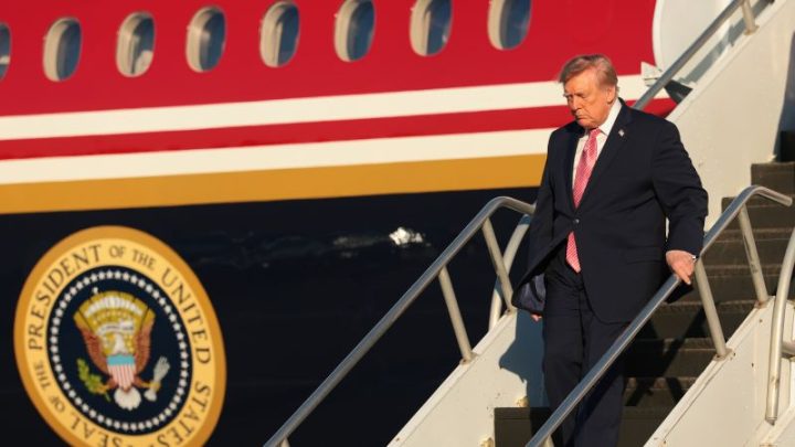 CNN warns Trump White House: Restore Air Force One access or face further legal action