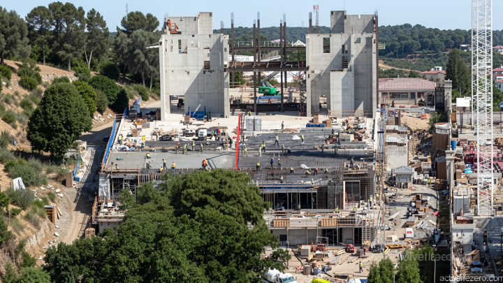 Supreme Court temporarily allows construction of White House ballroom to continue
