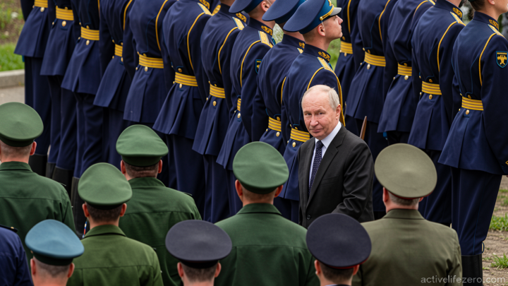Russia likely to mobilize at least 300,000 more troops to Ukraine war, Zelensky warns