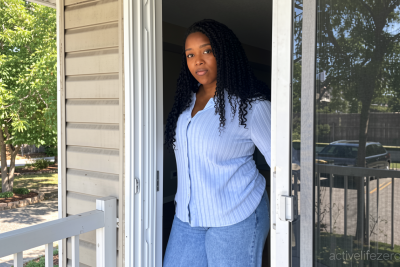 This immigrant left the US for Canada. Something stood out to her at the border