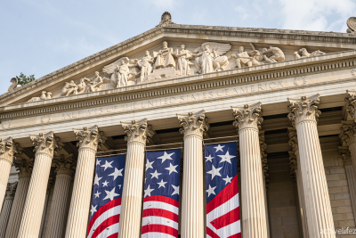 Former US archivists warn that Trump’s effort to ignore records law jeopardizes national security and government continuity