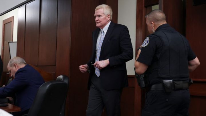 Alex Murdaugh’s retrial will be relocated, and his original testimony can be used conditionally, judge rules