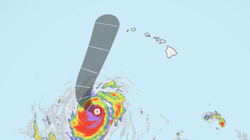 Hurricane Lowell makes final turn toward Hawaii as islands brace for impacts