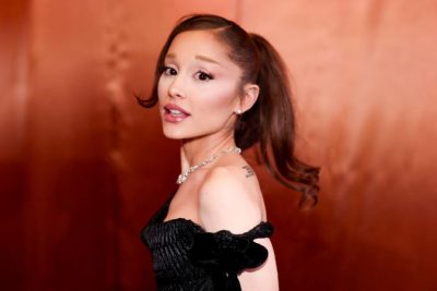 Ariana Grande bids fans tearful farewell in last concert before stepping back from public life
